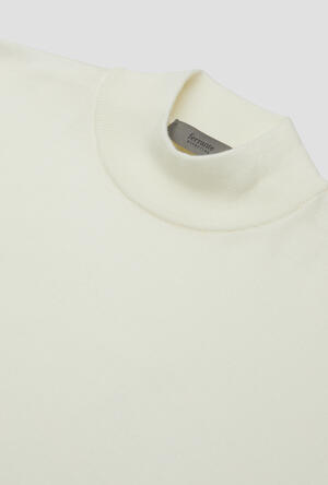 Mezzocollo in lana pettinata ESSENTIAL - Ferrante | img vers.300x/