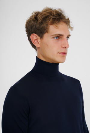 Dolcevita in pura lana extralight ROYAL RED - Ferrante | img vers.300x/