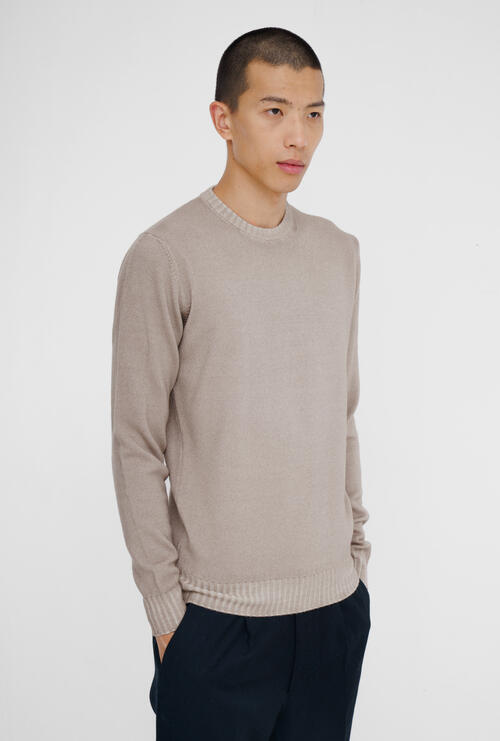 Girocollo tinto in capo in lana Sabbia