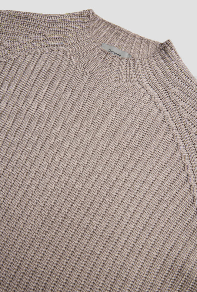 Mezzocollo tinto in capo MAIN - Ferrante | img vers.1300x/