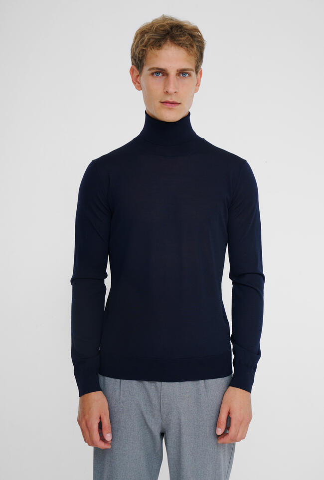 Dolcevita in pura lana extralight ROYAL RED - Ferrante | img vers.1300x/