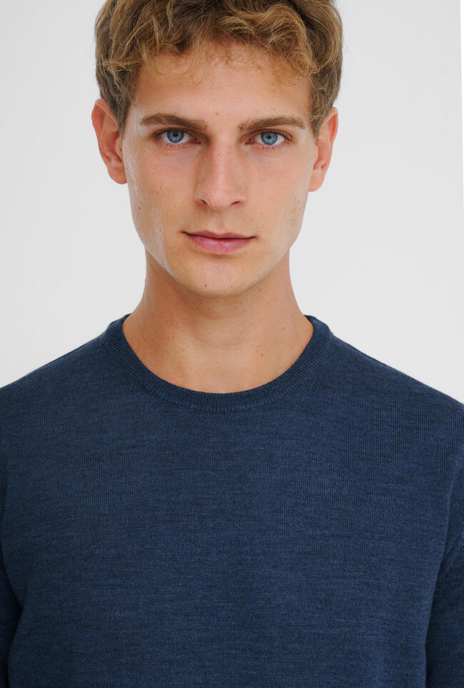 Girocollo in lana pettinata ESSENTIAL - Ferrante | img vers.1300x/