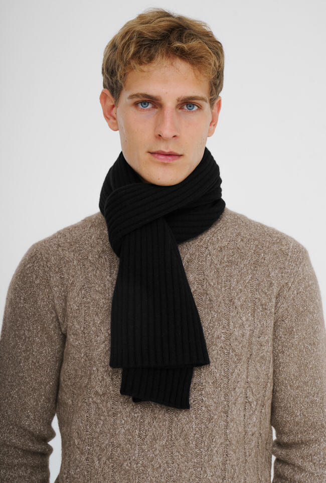 Sciarpa in puro cashmere ROYAL RED - Ferrante | img vers.1300x/