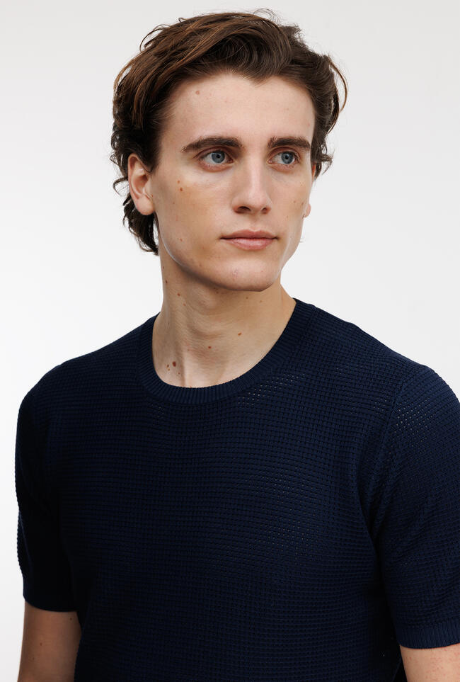 Girocollo tinto in capo con lavorazione traforata MAIN - Ferrante | img vers.1300x/